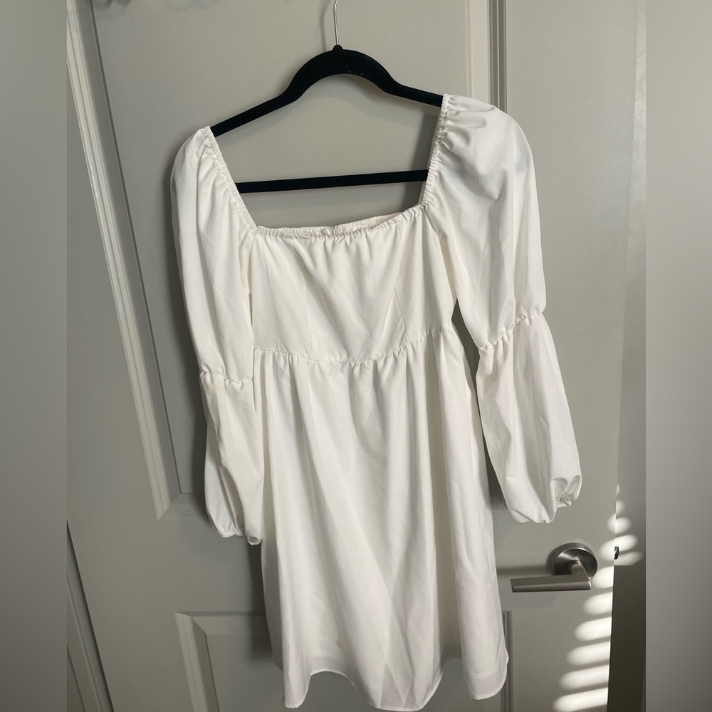 Elegant White Puff Sleeve Dress
